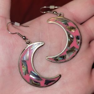 Vtg silver pink iridescent inlay scalloped abalone shell crescent Moon earrings